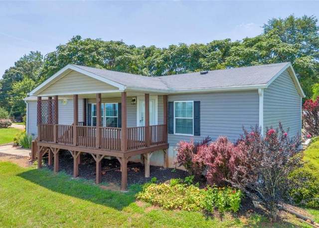Property at 1668 Plainview Rd, Maysville, GA 30558, 3 beds, 2 baths
