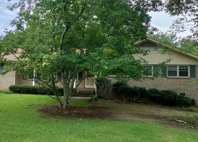 Property at 2604 Hickory Valley Dr, Snellville, GA 30078, 3 beds, 2 baths