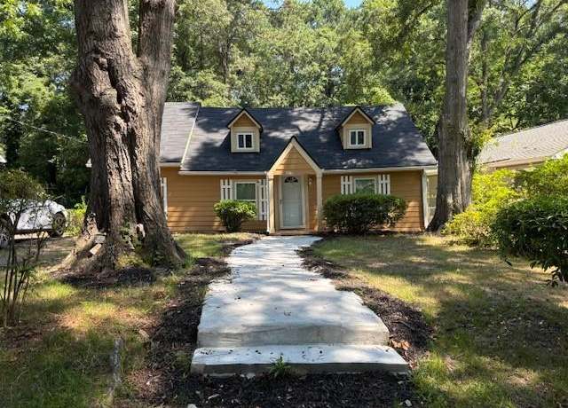 Property at 2523 Hood Ave NW, Atlanta, GA 30318, 4 beds, 2 baths