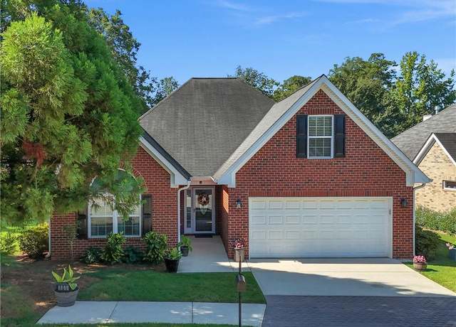 Property at 101 Pinnacle Ln, Mcdonough, GA 30253, 3 beds, 2 baths