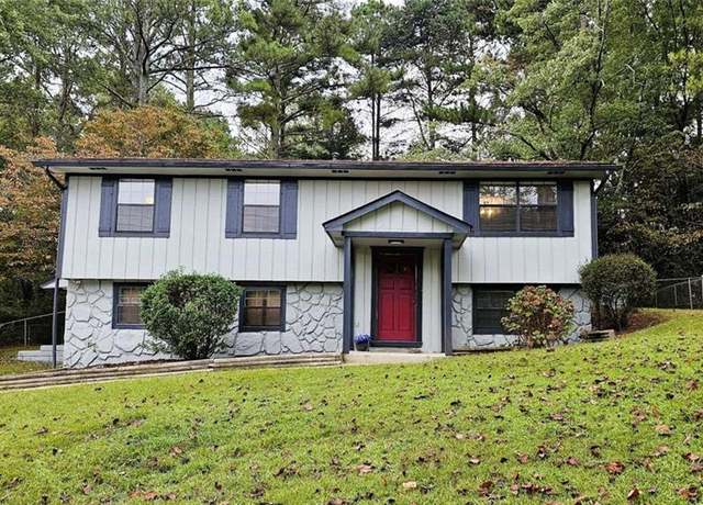 Property at 1906 Young Rd, Lithonia, GA 30058, 3 beds, 2.5 baths