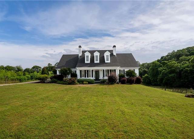 Property at 7429 Highway 53, Braselton, GA 30517, 3 beds, 4 baths