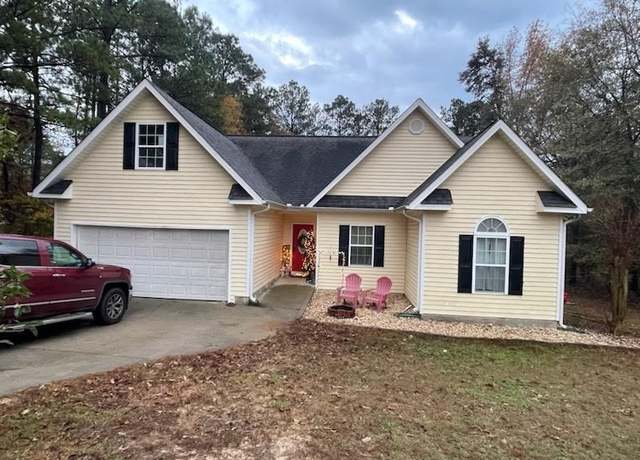 Property at 743 Lake Laurel Rd NE, Milledgeville, GA 31061, 3 beds, 2 baths