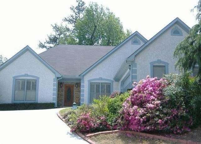 Property at 3404 Bonneville Way, Suwanee, GA 30024, 3 beds, 2 baths