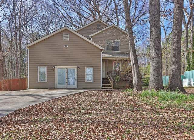 Property at 585 Lake Dr, Snellville, GA 30039, 4 beds, 2.5 baths