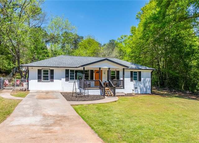 Property at 104 Pineview Dr, Monroe, GA 30655, 3 beds, 1 bath