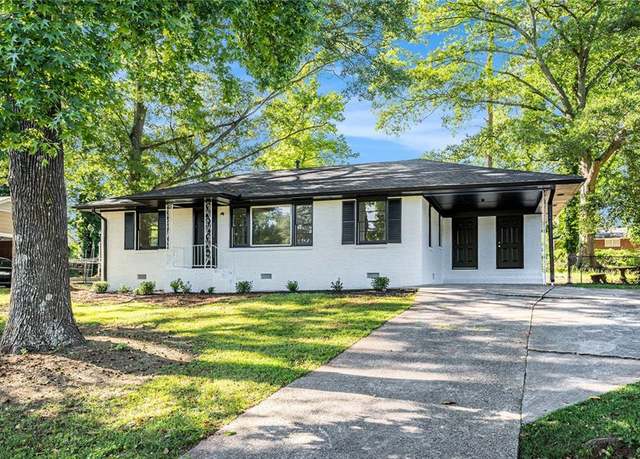 Property at 1207 Ellington Dr, Morrow, GA 30260, 4 beds, 2 baths