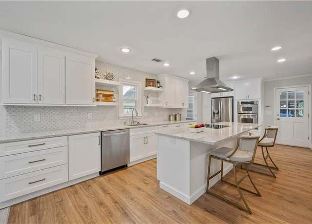 Property at 4016 Dover Ave, Alpharetta, GA 30009, 3 beds, 2.5 baths