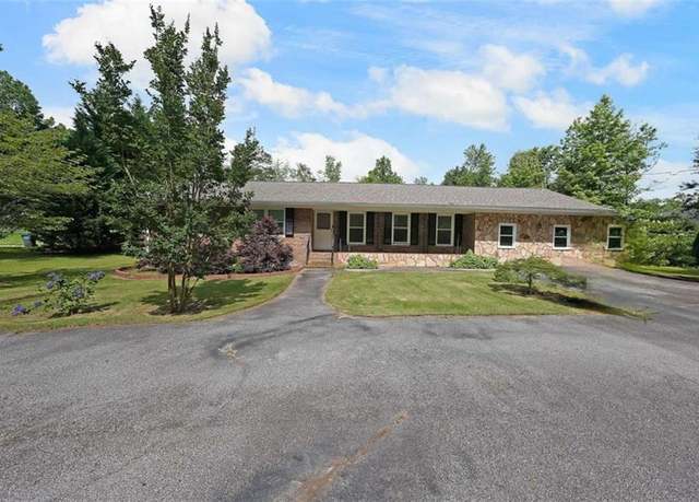 Property at 6880 Mark Turner Rd, Lithia Springs, GA 30122, 3 beds, 3 baths