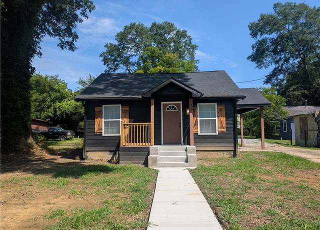Property at 409 Calhoun Ave NE, Rome, GA 30161, 3 beds, 2 baths