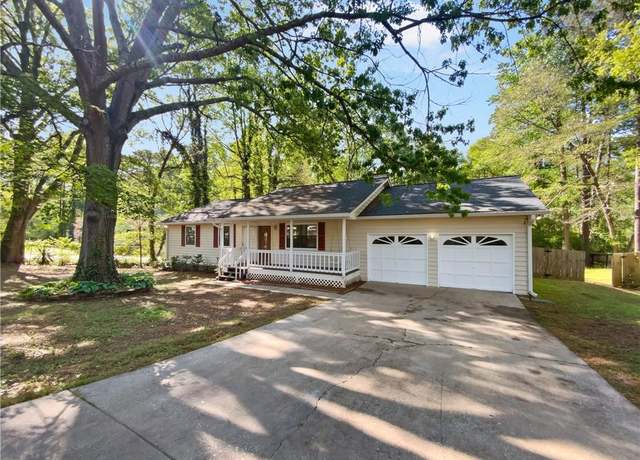 Property at 325 Summertown Dr, Stockbridge, GA 30281, 3 beds, 2 baths