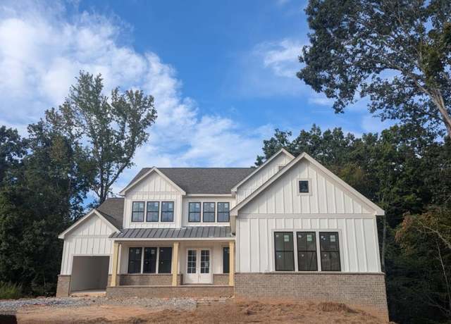 Property at 9150 Greenway Ct, Gainesville, GA 30506, 4 beds, 4.5 baths