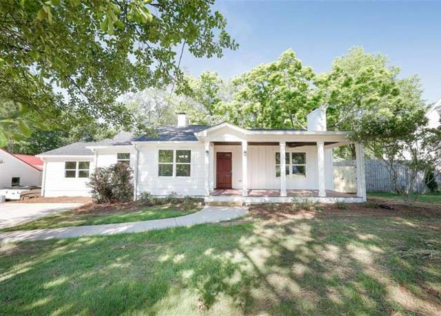 Property at 549 Sunset Dr, Athens, GA 30606, 3 beds, 2 baths