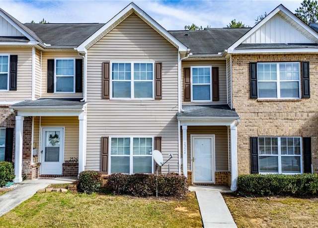 Property at 2326 Bigwood Trl, Atlanta, GA 30349, 2 beds, 2.5 baths