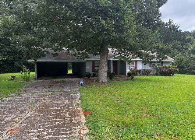 Property at 924 Garner Rd SW, Lilburn, GA 30047, 3 beds, 1 bath