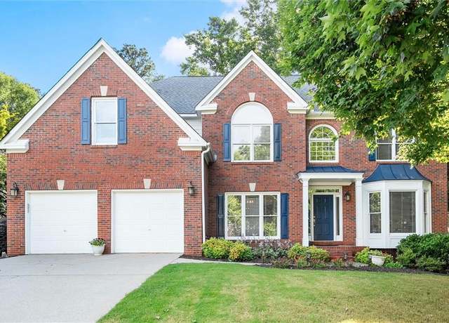 Property at 5204 Tealing Dr NE, Roswell, GA 30075, 6 beds, 4 baths