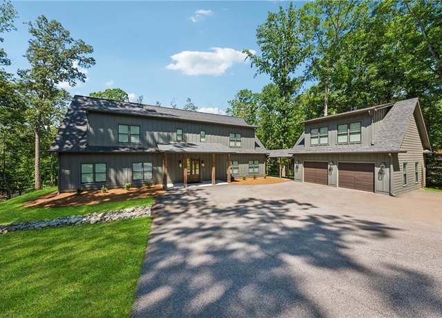 Property at 3394 Robinson Rd, Gainesville, GA 30506, 3 beds, 3.5 baths