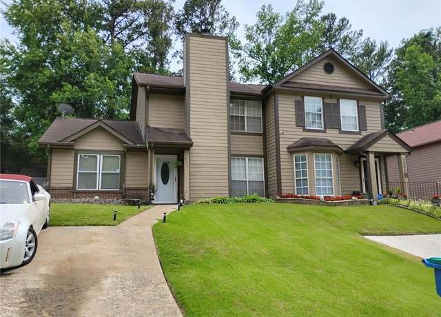 Property at 2560 Picardy Cir N, Atlanta, GA 30349, 3 beds, 2.5 baths