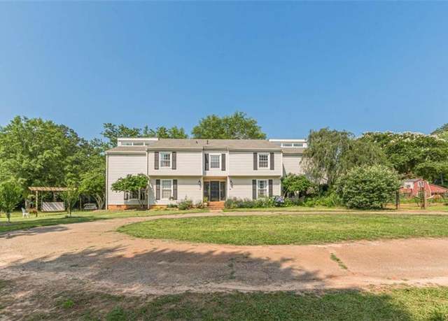 Property at 2229 S Van Wert Rd S, Villa Rica, GA 30180, 5 beds, 2.5 baths