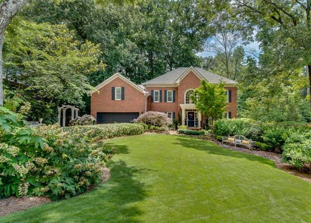 Property at 1676 Grove Park Way, Decatur, GA 30033, 5 beds, 3 baths