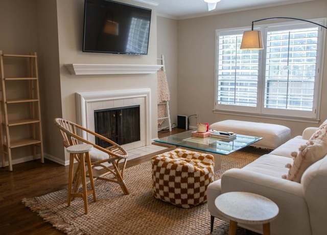 Property at 37 La Rue Pl NW, Atlanta, GA 30327, 2 beds, 2 baths