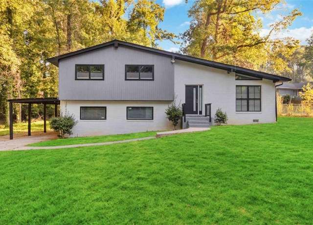 Property at 2045 Pine Oak Dr, Atlanta, GA 30310, 5 beds, 3 baths