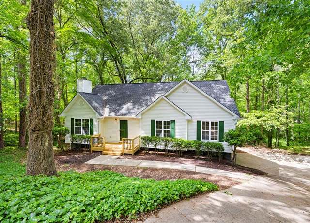 Property at 3684 Regent Dr NW, Kennesaw, GA 30144, 5 beds, 3 baths