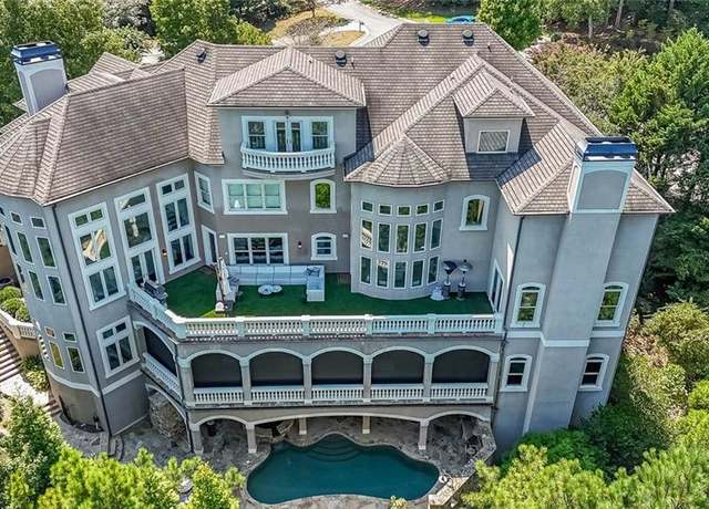 Property at 1055 Leadenhall St, Alpharetta, GA 30022, 7 beds, 10 baths