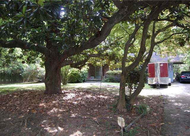 Property at 5170 Chamblee Dunwoody Rd, Atlanta, GA 30338, 3 beds, 2 baths