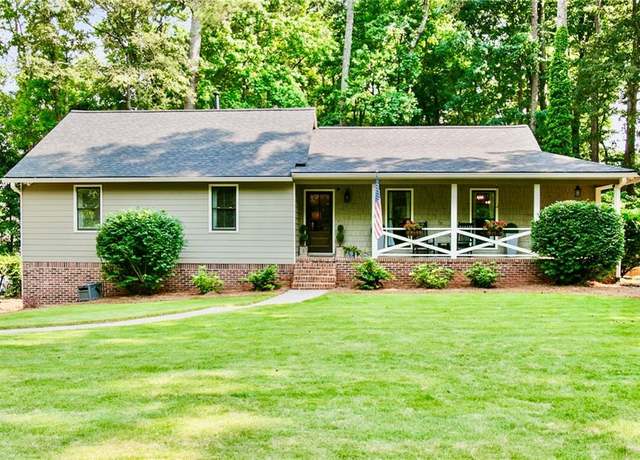 Property at 3255 Sutcliffe Rdg NW, Marietta, GA 30064, 4 beds, 2 baths