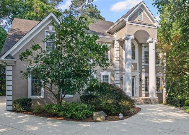 Property at 310 Ivy Brooke Ct, Atlanta, GA 30342, 5 beds, 5 baths