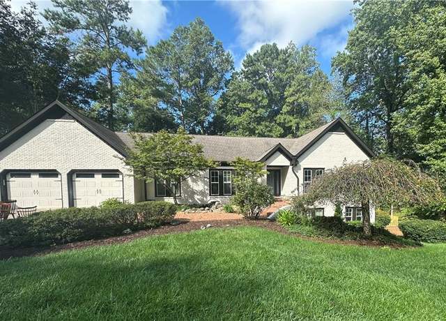 Property at 3005 Creekside Way, Marietta, GA 30066, 5 beds, 3.5 baths
