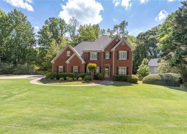 Property at 3310 Chartwell Blvd, Suwanee, GA 30024, 4 beds, 3 baths