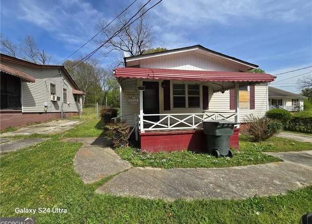 Property at 1243 Hill St NW, Conyers, GA 30012, 2 beds, 1 bath