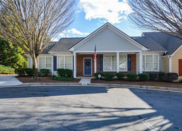 Property at 2368 Barrett Cottage #17, Marietta, GA 30066, 3 beds, 2 baths