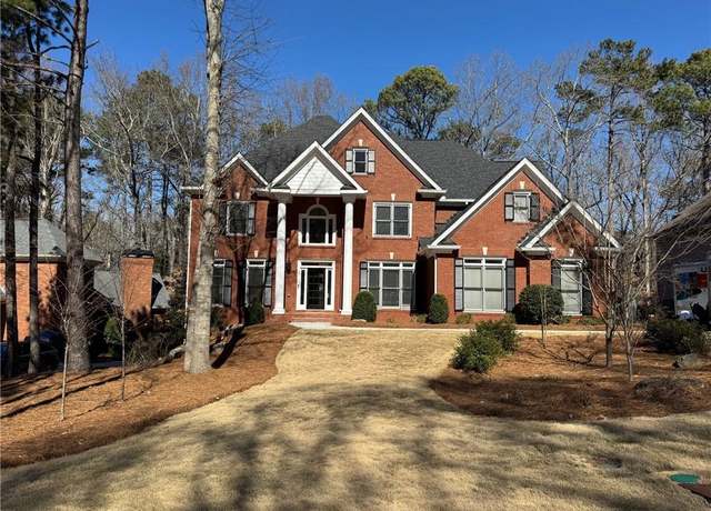 Property at 1105 River Laurel Dr, Suwanee, GA 30024, 7 beds, 5.5 baths