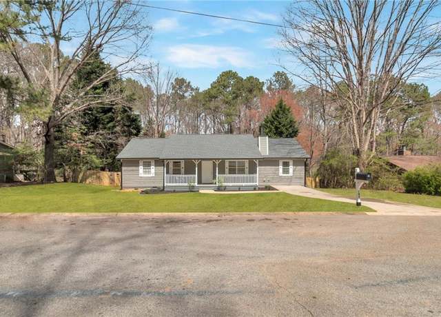 Property at 104 Park Cir, Stockbridge, GA 30281, 4 beds, 2 baths