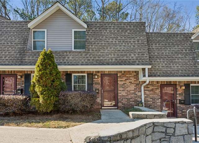 Property at 3135 Reeves St SE, Smyrna, GA 30080, 2 beds, 1.5 baths