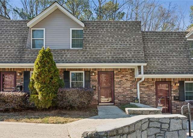 Property at 3135 Reeves St SE, Smyrna, GA 30080, 2 beds, 1.5 baths
