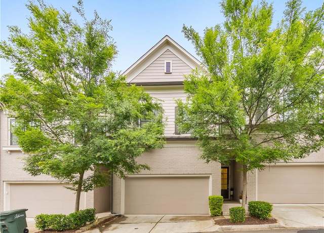 Property at 396 Summerhour St, Marietta, GA 30060, 3 beds, 2.5 baths