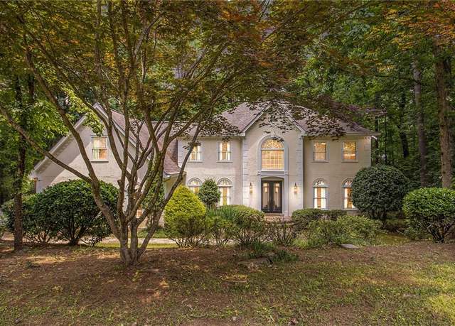 Property at 8255 Habersham Waters Rd, Atlanta, GA 30350, 6 beds, 5.5 baths
