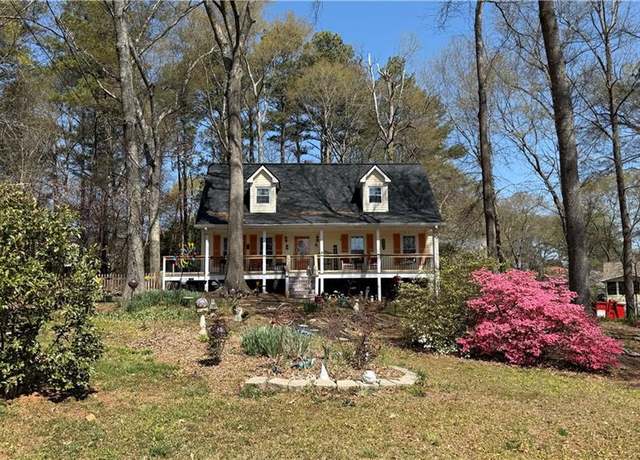 Property at 705 Mill Creek Rdg, Woodstock, GA 30188, 3 beds, 2 baths