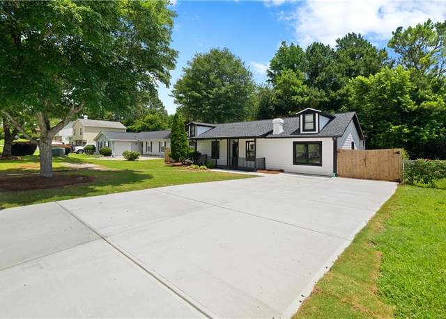 Property at 4946 Lake Ridge Trl, Lilburn, GA 30047, 4 beds, 3 baths