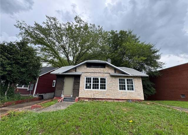 Property at 1422 Boulevard SE, Atlanta, GA 30315, 3 beds, 2 baths