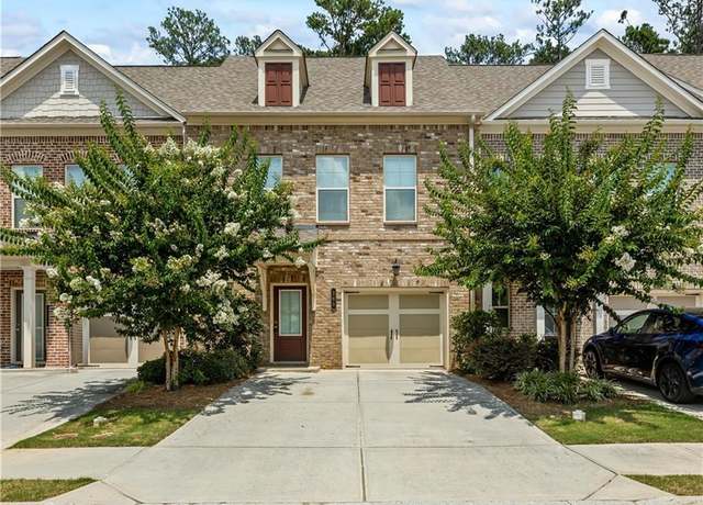 Property at 261 Mahone Dr, Lilburn, GA 30047, 3 beds, 2.5 baths