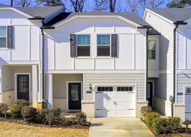Property at 5652 Plain Field Ln, Lilburn, GA 30047, 3 beds, 2.5 baths
