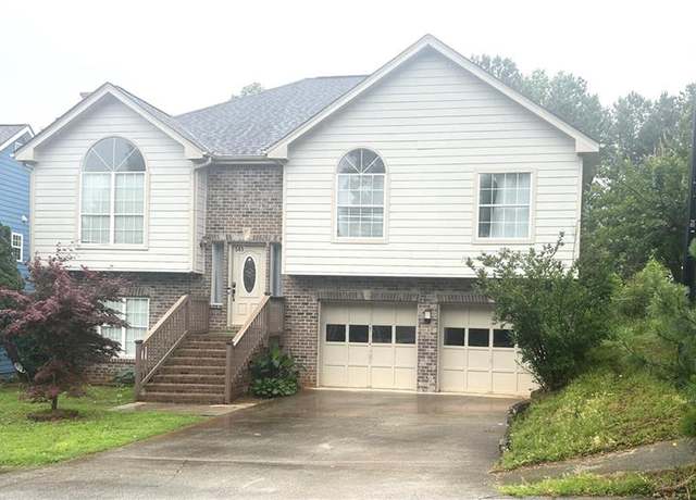 Property at 585 Station View Run, Lawrenceville, GA 30043, 6 beds, 4 baths
