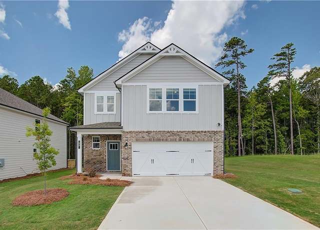 Property at 33 Cedar Dr, Fairburn, GA 30213, 4 beds, 3 baths