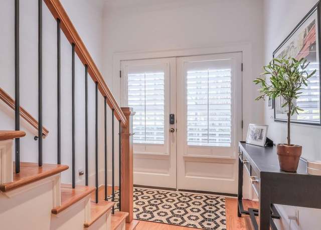 Property at 235 Founders Mill Ct, Roswell, GA 30075, 3 beds, 4 baths