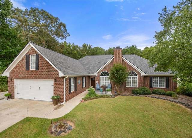 Property at 3627 Shoal Trail Dr, Bethlehem, GA 30620, 3 beds, 2 baths